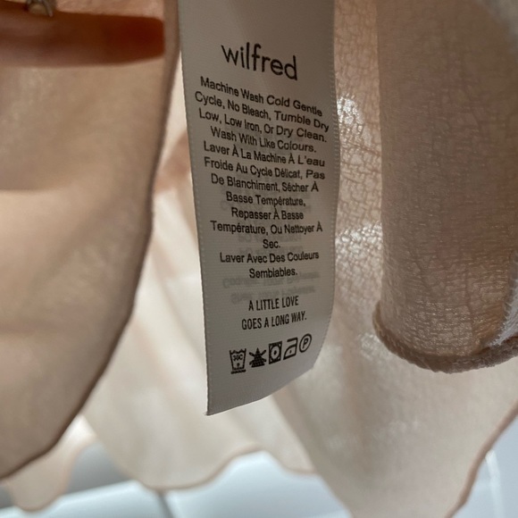 Wilfred Light Pink Blouse. From Aritzia. Size: S. - Picture 5 of 7